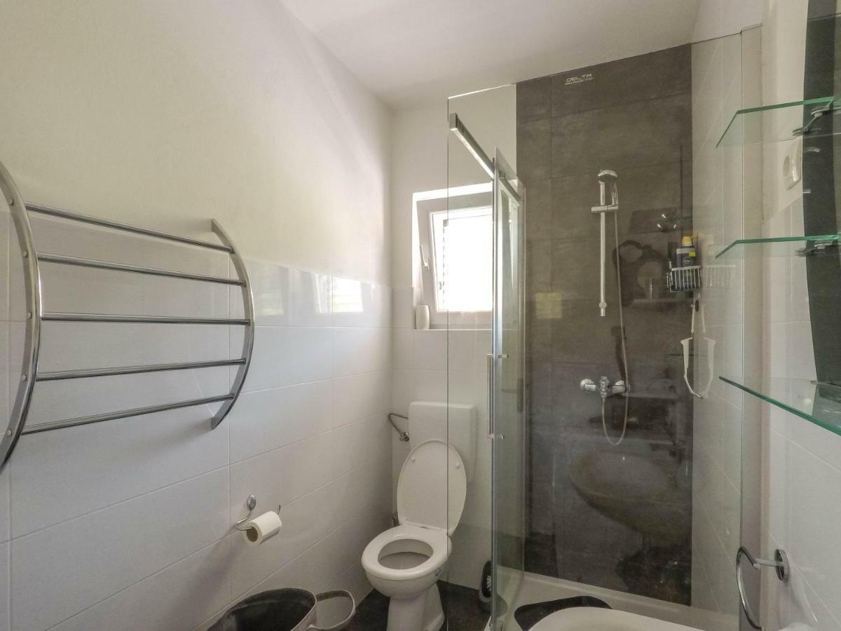 Apartment Marinsko Veli Iž المظهر الخارجي الصورة